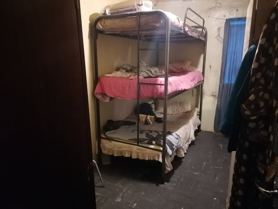 4 Bedroom Property for Sale in Lentegeur Western Cape